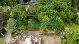 Twee prachtige villagronden (1.443m² en 1.444m²) voor open bebouwing te Itegem. <br /><br />Algemeen:<br />- 2 ruime bouwgronden voor een open bebouwing<br />- Vraagprijs: 315.000 euro per perceel<br />- Gunstige ligging te Itegem<br />- Bouwbreedte: 13,5m<br />- Bouwdiepte: 17m gelijkvloers<br />- Oriëntatie: Noordwesten<br /><br />Bouwvoorschriften te bekomen op aanvraag.
