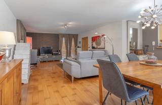 Well-maintained and move-in ready villa with four bedrooms in DilbeekSituated on a beautiful rectangular plot of 10a 02ca in a residential area and a...