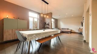 Bij ImmoFusion 7/7 “open huis” : klik op onze 3D-TOUR.Ervaar vastgoed alsof je er zelf doorloopt!Stap binnen in deze karaktervolle woning, rustig...
