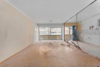 Bent u op zoek naar een stijlvol en volledig afgewerkt appartement in het bruisende centrum van Oostende? Dan is dit eigentijdse appartement in...