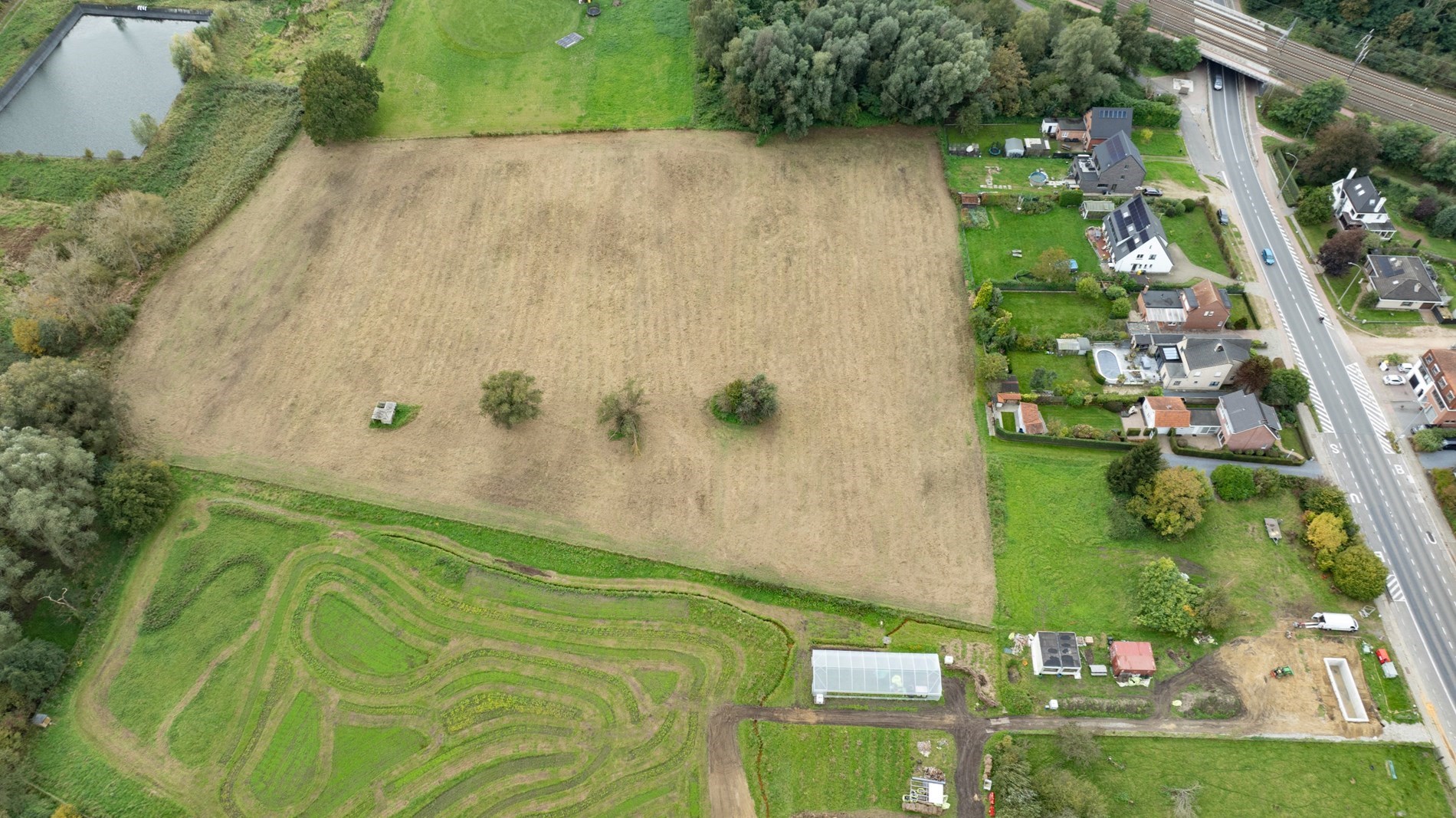 Beautiful building plot of 12 acres with an open view of the agricultural landscape. - photo 4