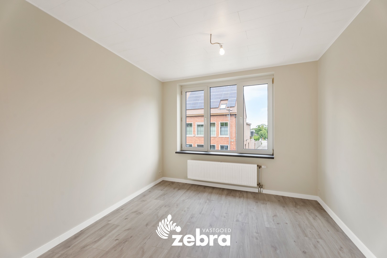 Gerenoveerd duplexappartement in het hartje van Tielt! - foto 5