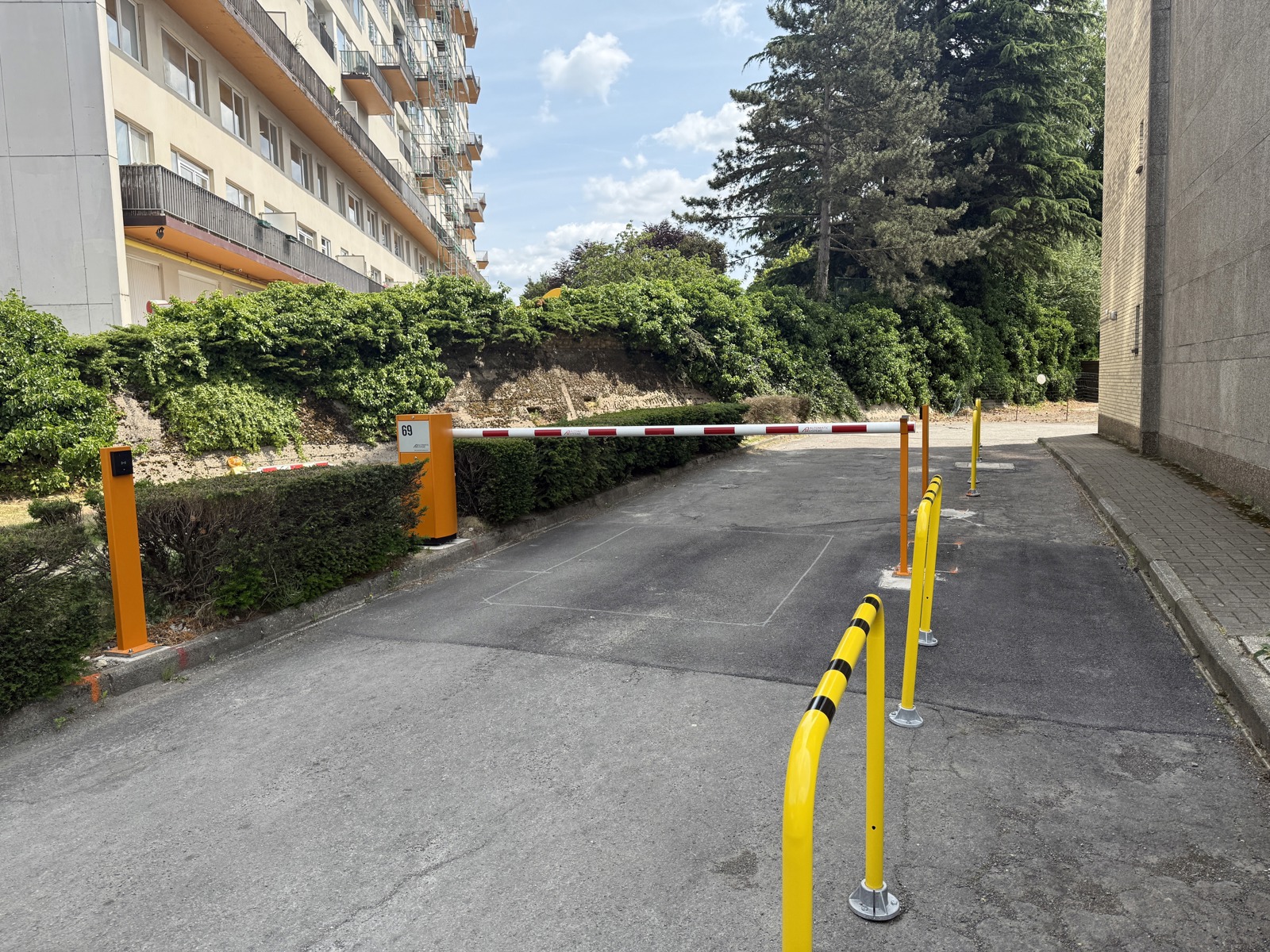 Garage à vendre à Forest - photo 1