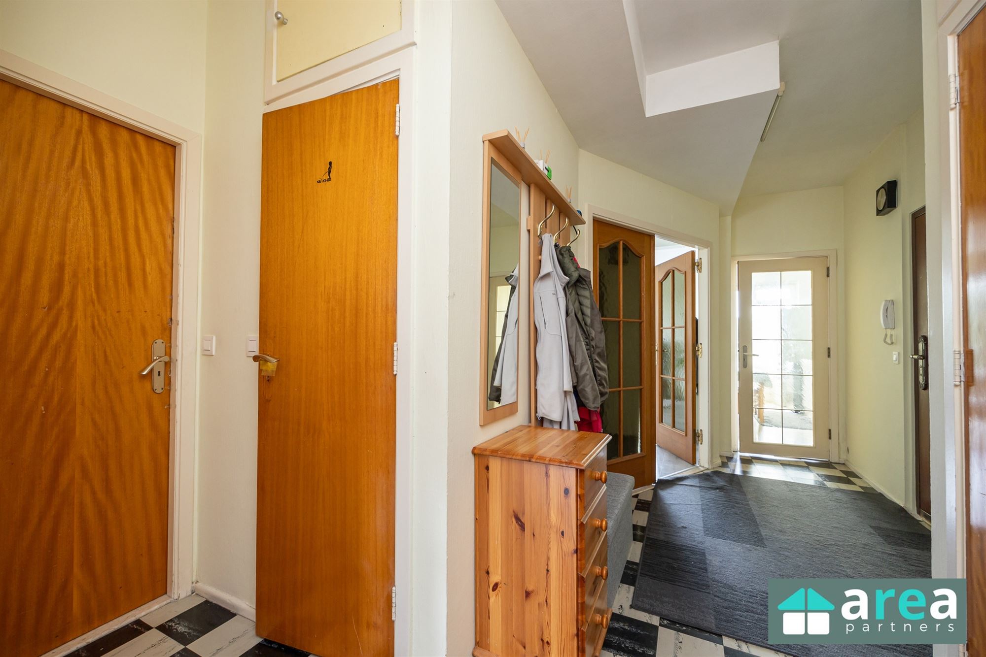 Leuk 2 slaapkamer appartement in gezellige buurt! - foto 4