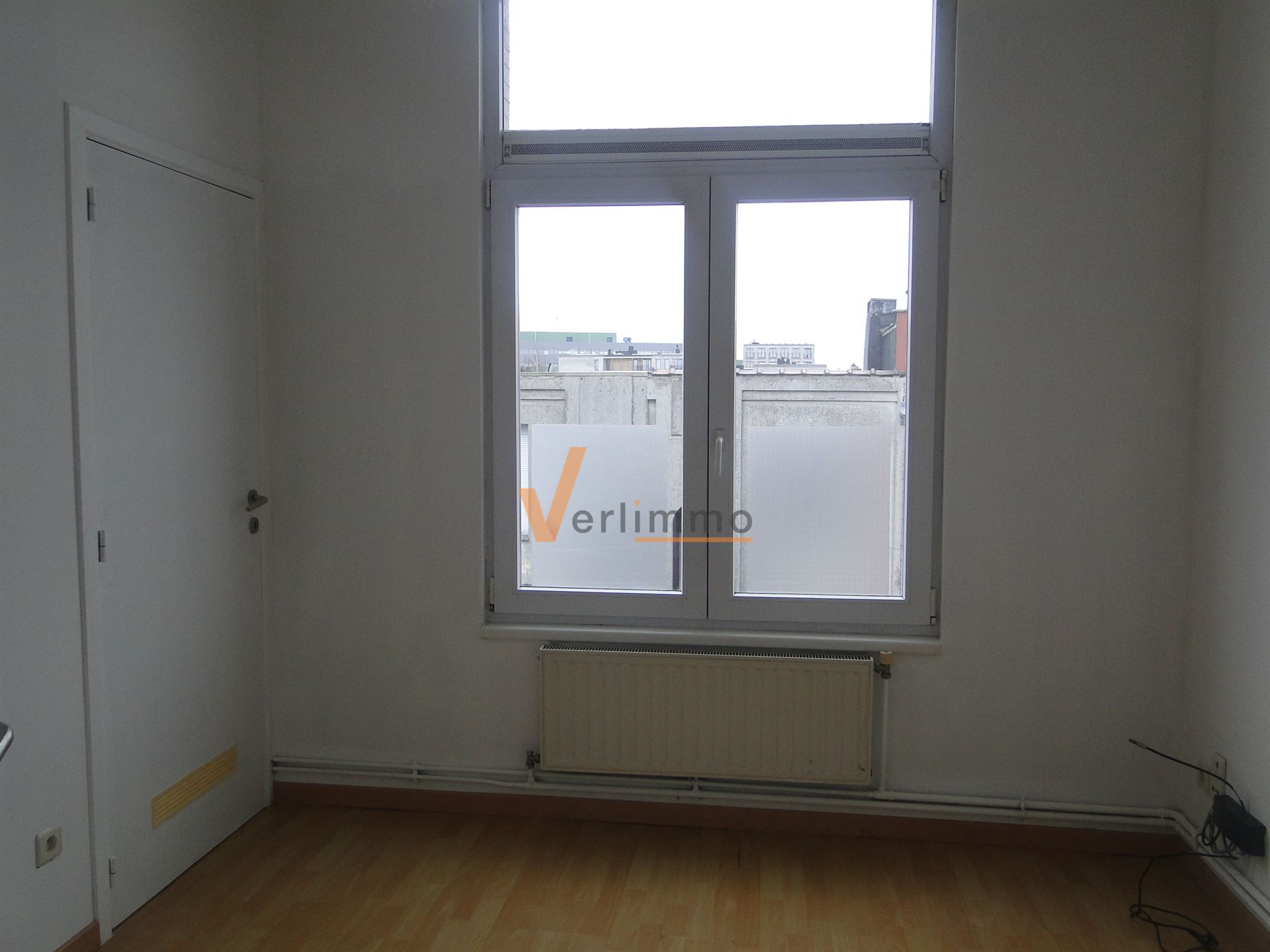 Commercial à vendre à Deurne avec 2 chambres - photo 4