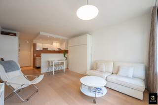 Studio ensoleillé à 50 mètres de la plage, situé au calme dans la Zwaluwenlaan, une large rue latérale à quelques pas des commerces et...