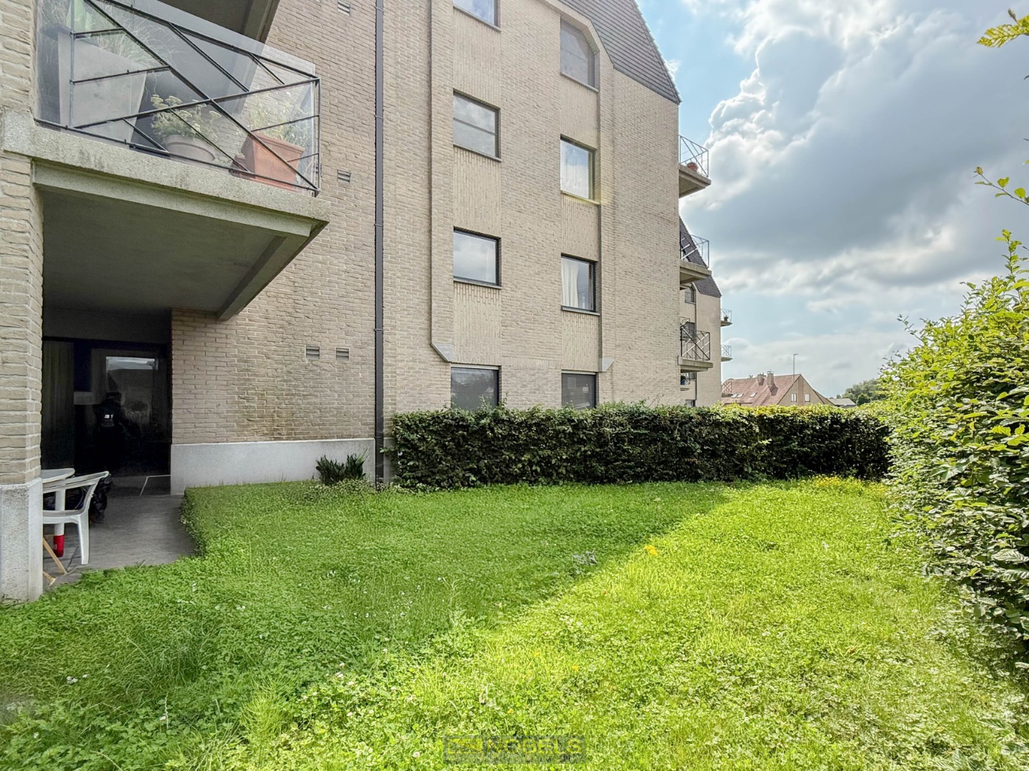 Te koop, zongericht gelijkvloers appartement met garage en tuin in Brakel - foto 3