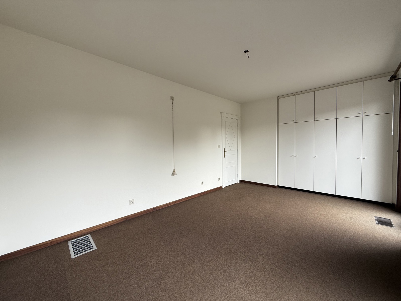 Charmante villa met 6 slaapkamers - foto 5