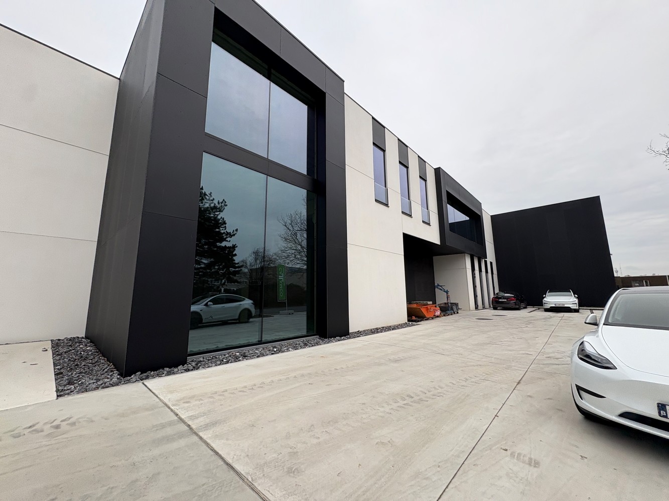 Nieuwbouw bedrijfsunit van 400 m2 op knappe site te huur! - foto 2