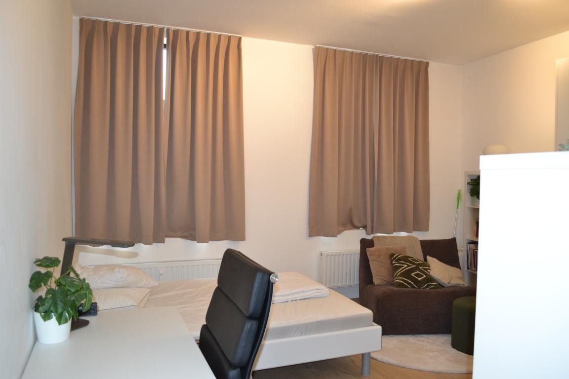 Volledig gerenoveerde studentenkamer - foto 3