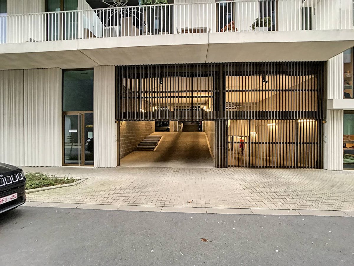 Underground parking space for rent - photo 2