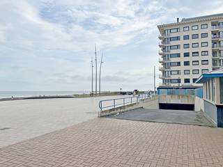 Te huur: ruime garage op de Zeedijk te Westende Vanaf 1 januari 2026 komt er een ruime garage vrij op de Zeedijk in Westende. De garage wordt...