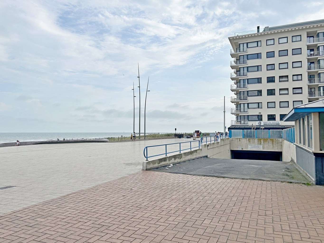 GARAGE TE HUUR  OP DE ZEEDIJK TE WESTENDE! - foto 1