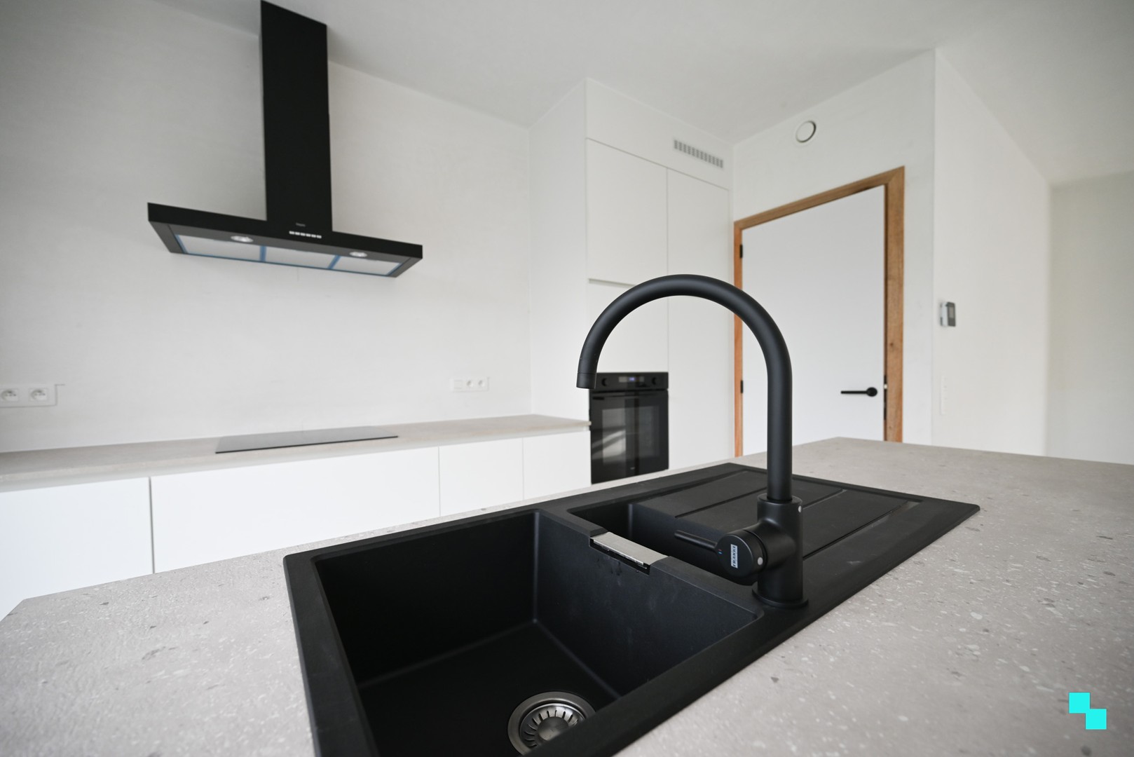 Aantrekkelijke HOB met drie slaapkamers in rustige nieuwe verkaveling - photo 4