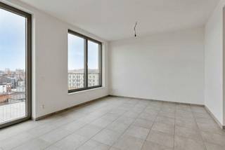 APP. CONFORTABLE AVEC 1 CHAMBRE À COUCHER, TERRASSE AVEC 1 CHAMBRE À COUCHER, TERRASSE & PARKING La résidence Plantin Moretus est située dans le...