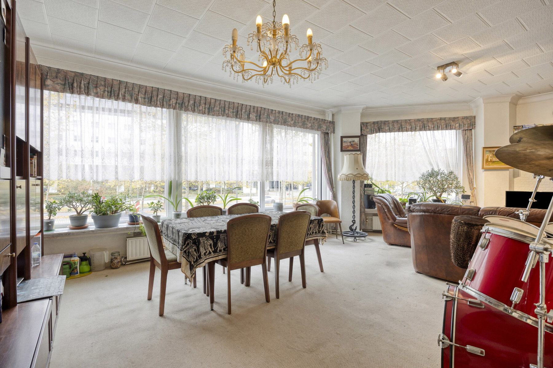 Ruim hoekappartement (94m²) op de eerste verdieping. - foto 3