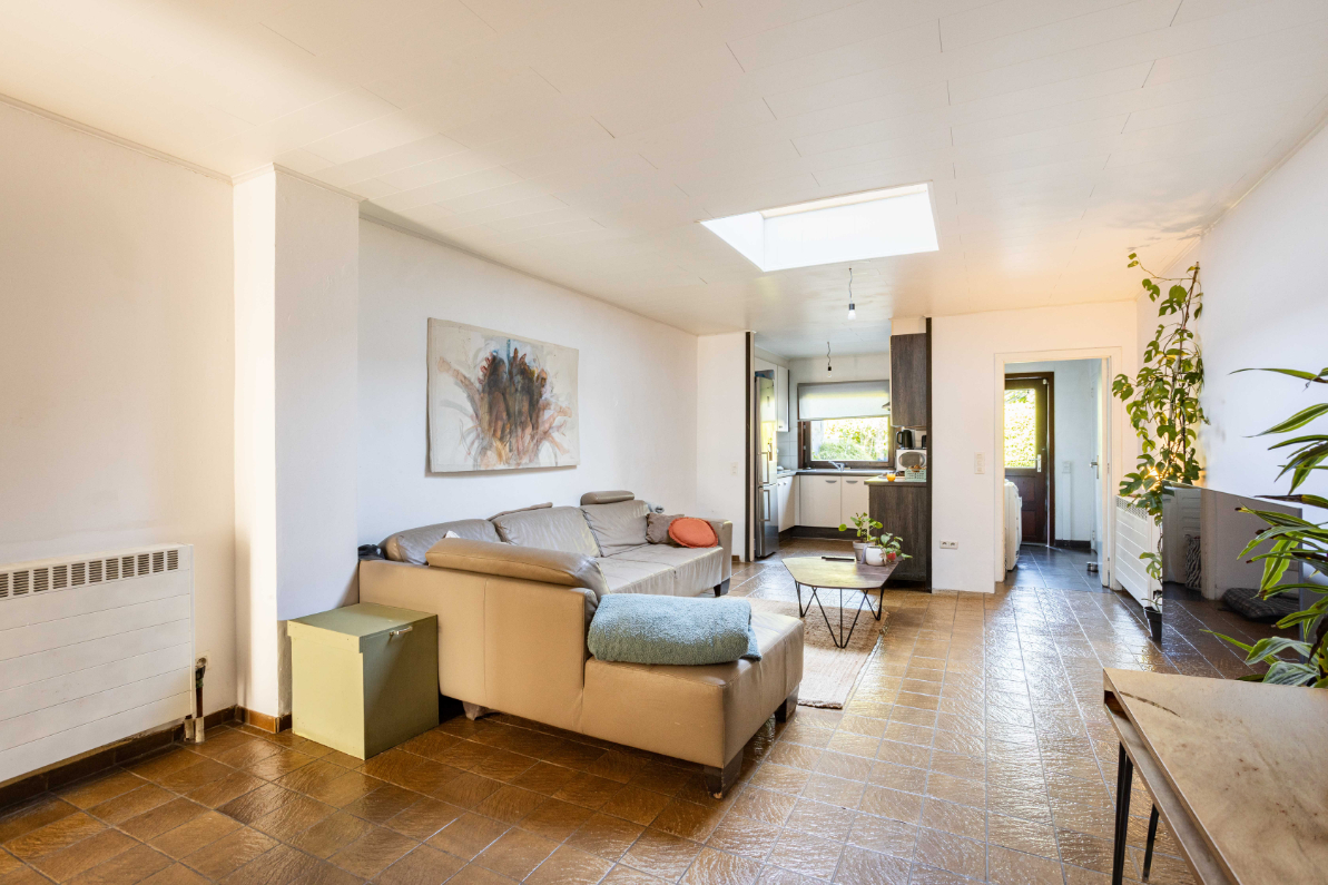Rijwoning  met 4 slaapkamers en mooie tuin - foto 4