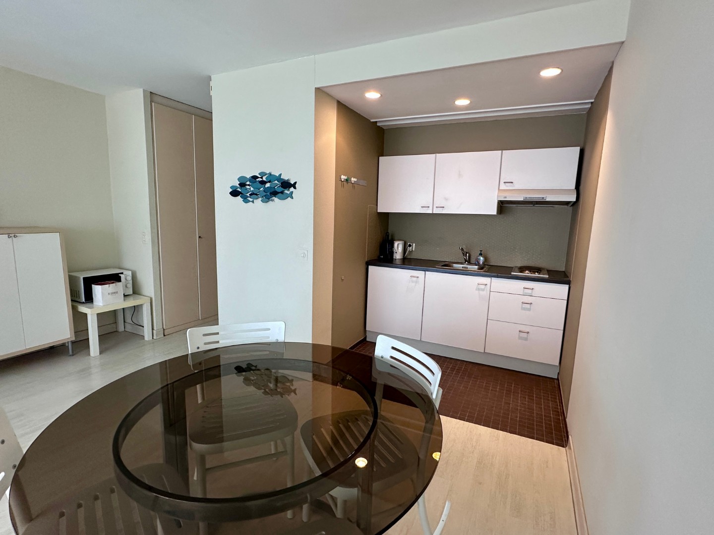 Lichtrijk en gemeubeld 1‑slaapkamerappartement in hartje Knokke - photo 4