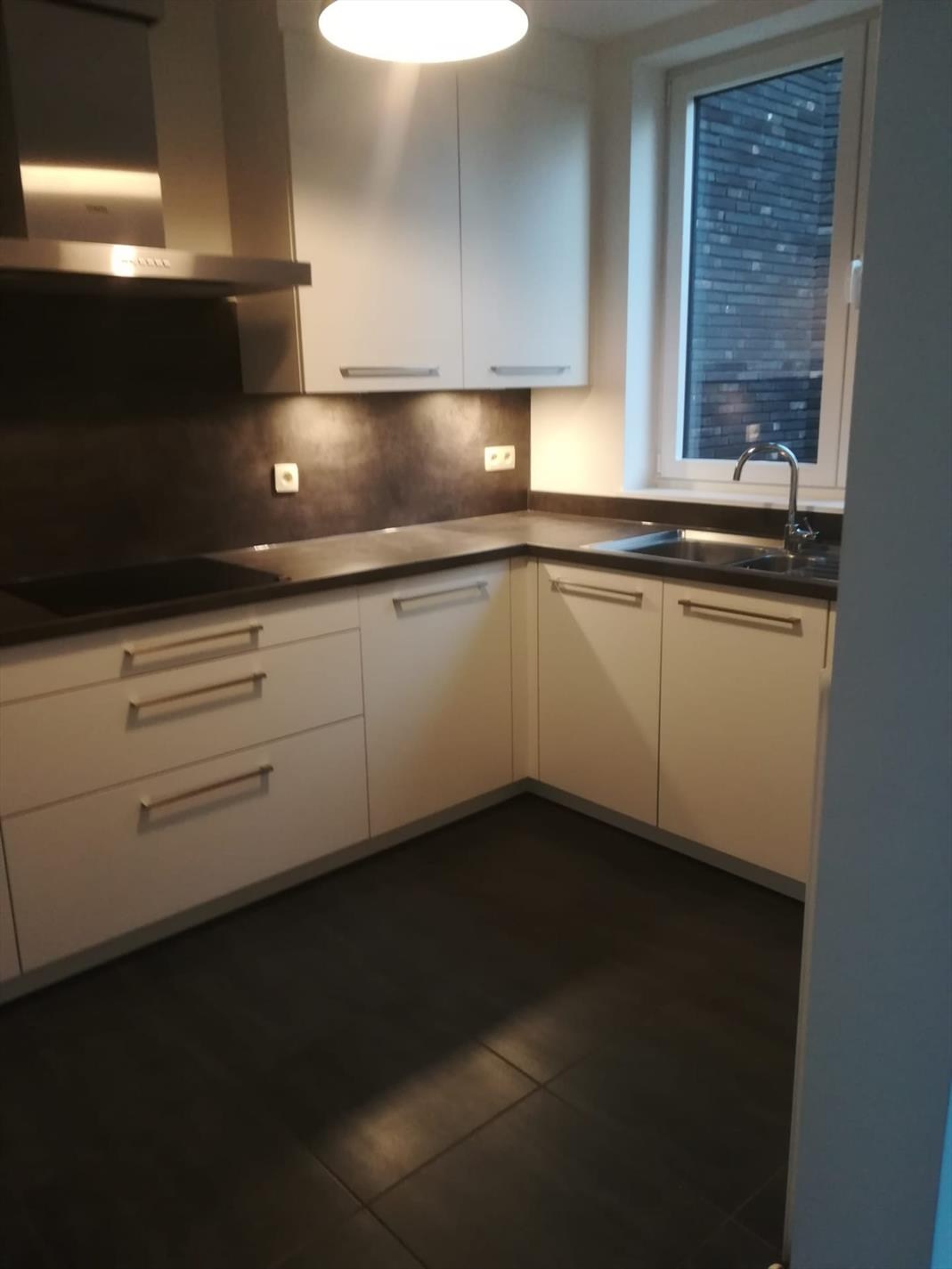 Moderne bel-étage woning met 3 slaapkamers, terras en garage. - foto 5