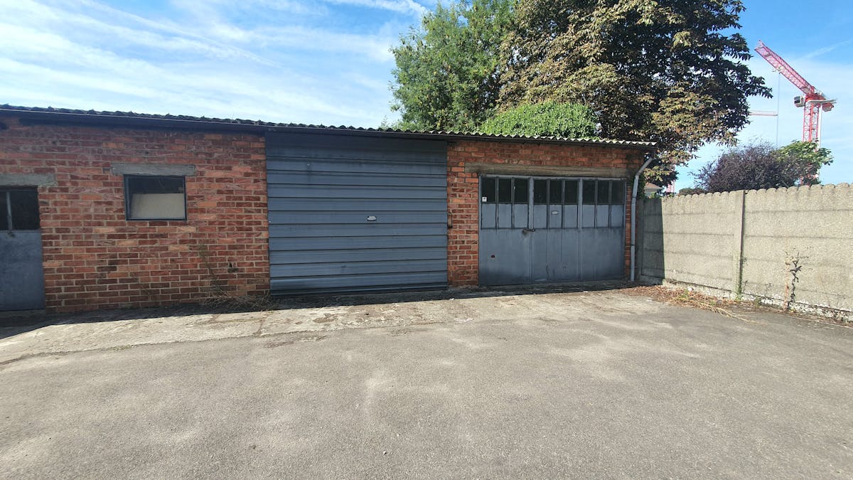 TE HUUR: Magazijn/opslagruimte te Hasselt centrum - foto 2