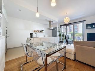 MAIL: demis.hardiquest@weinvest.be / TEL: +32 493 83 73 13We Invest is verheugd u exclusief dit bemeubeld appartement van 78m² aan te bieden, gelegen...