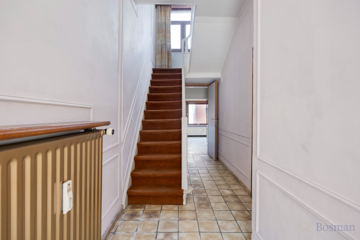 Te renoveren woning met 5 garageboxen te koop in Ham - foto 3