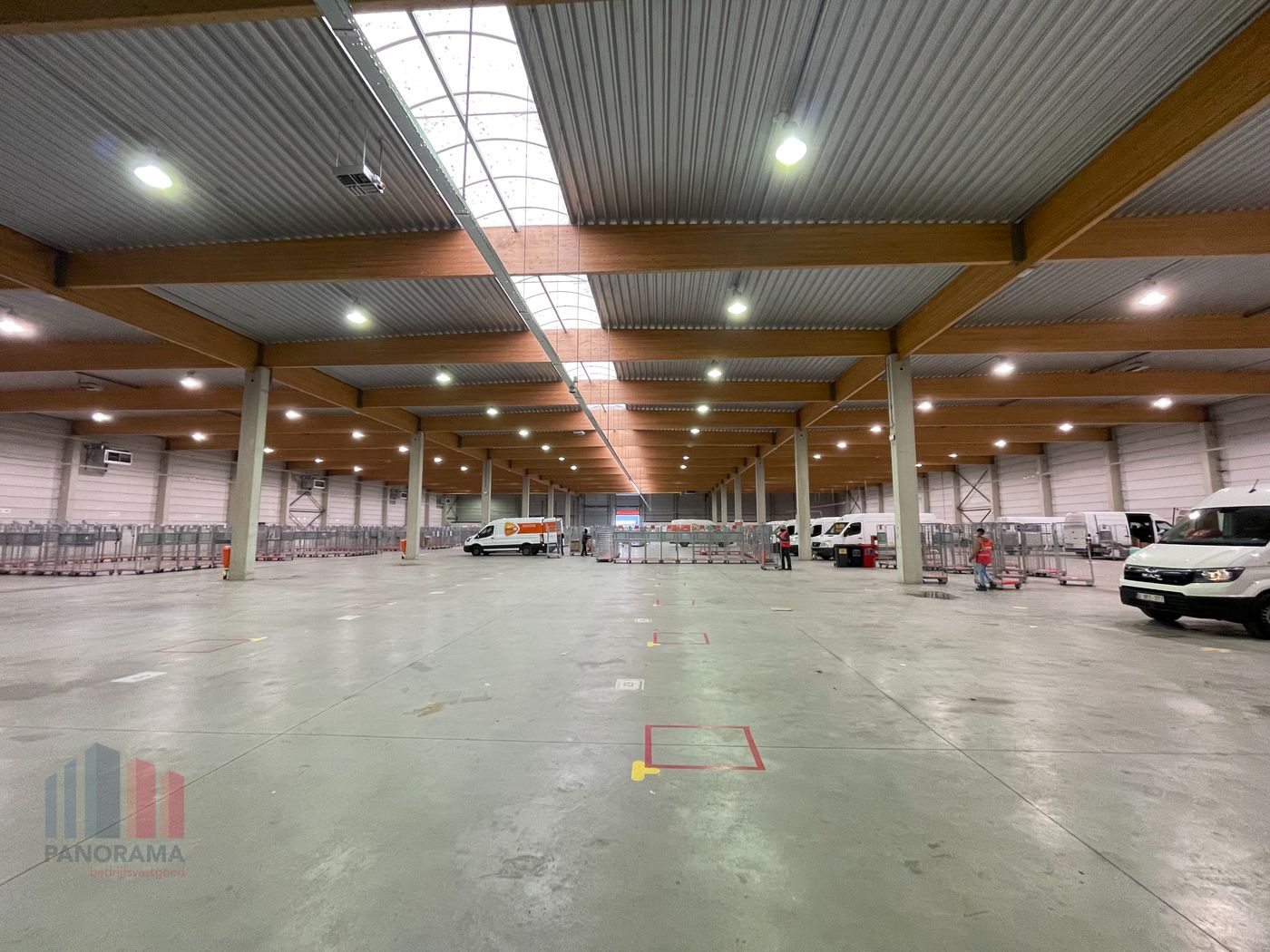 6.000 m² bedrijfsgebouw op 10.137 m² terrein op toplocatie in Ardooie - foto 3