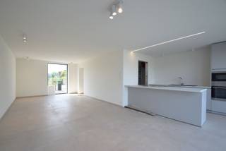 Residentieel wonen in het landelijke Jonkershove (deelgemeente van Houthulst) - nieuwbouwwoning met 3 slaapkamers en dubbele garage. Bent u op zoek...