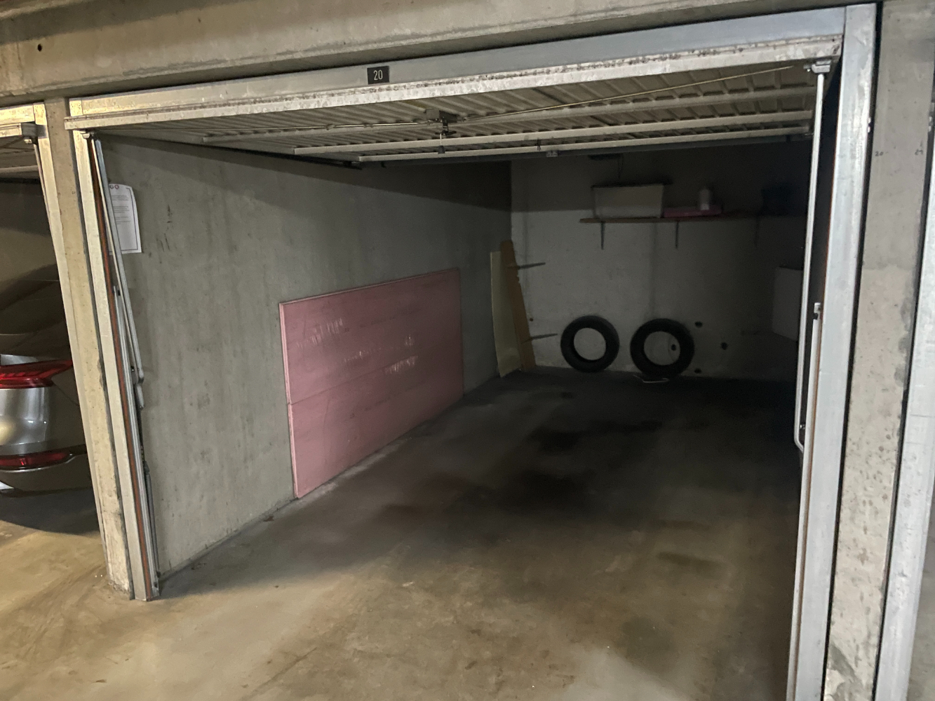 Ruime garagebox in centrum Oostende - photo 1