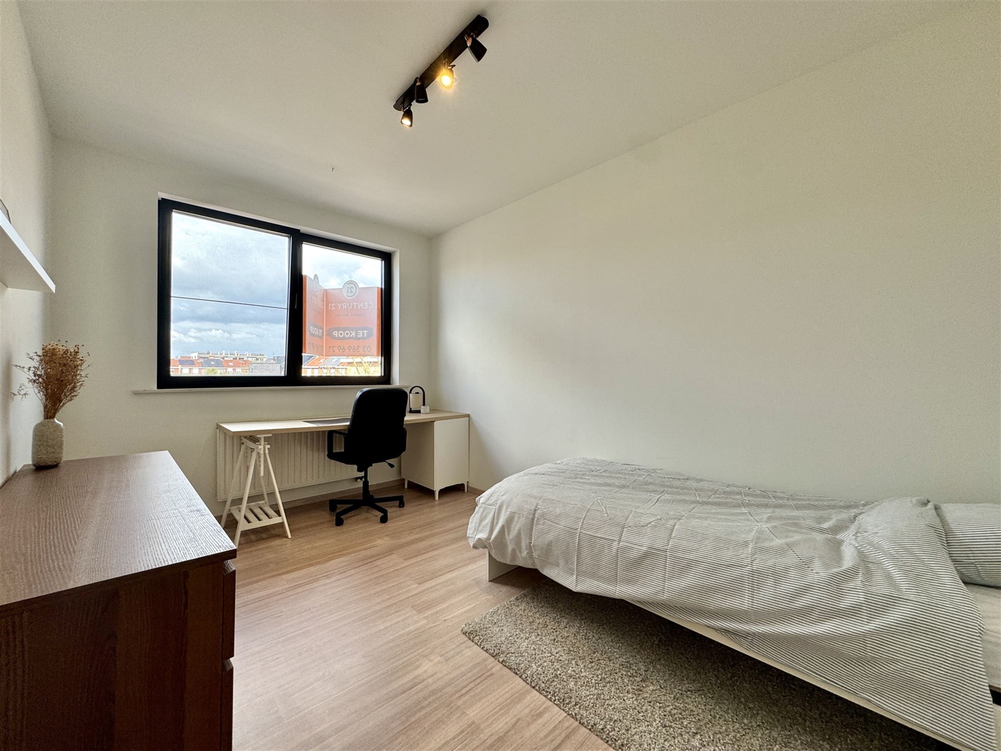 House - photo 5