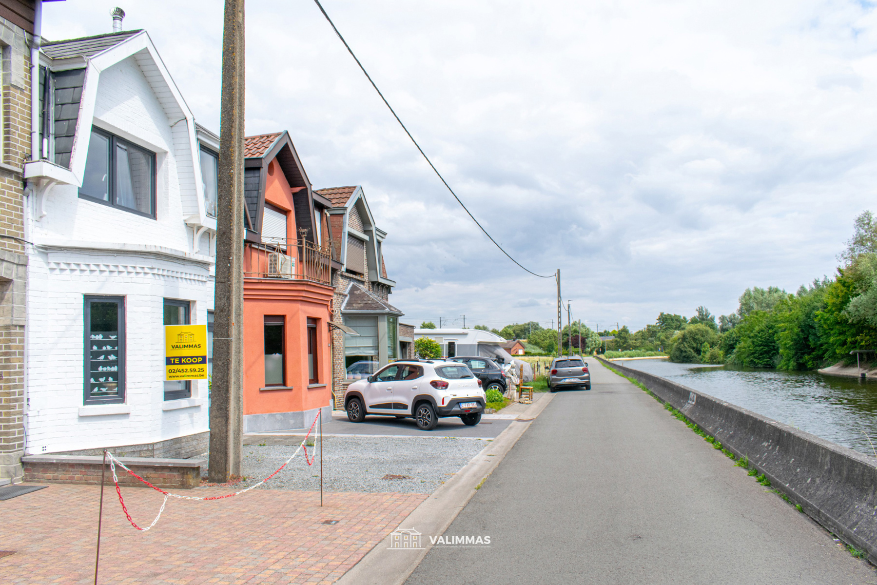 Rustig gelegen rijwoning met tuin en zicht op de Dender... - foto 1