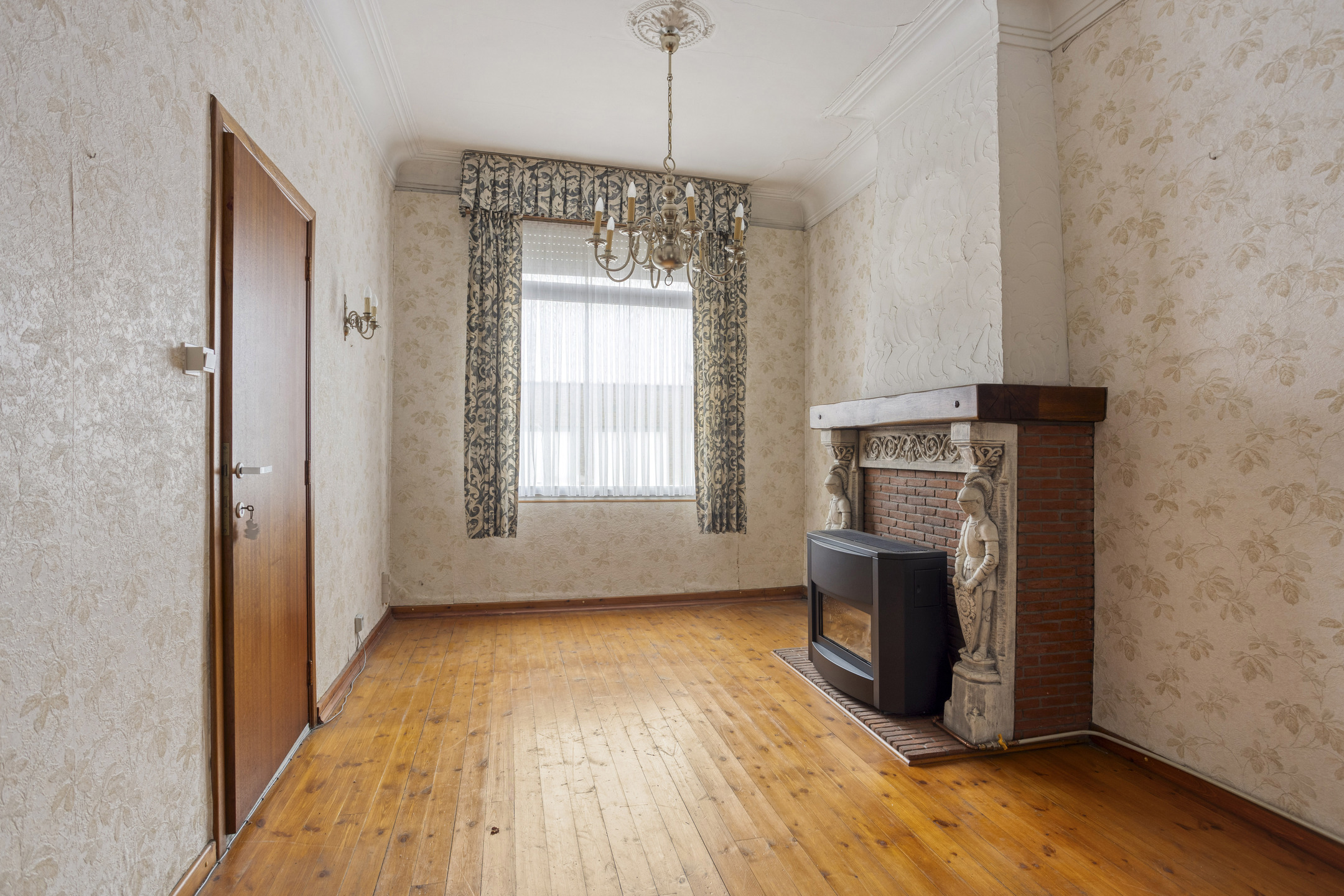 Charmante te renoveren woning met tuin en optionele garage - foto 3