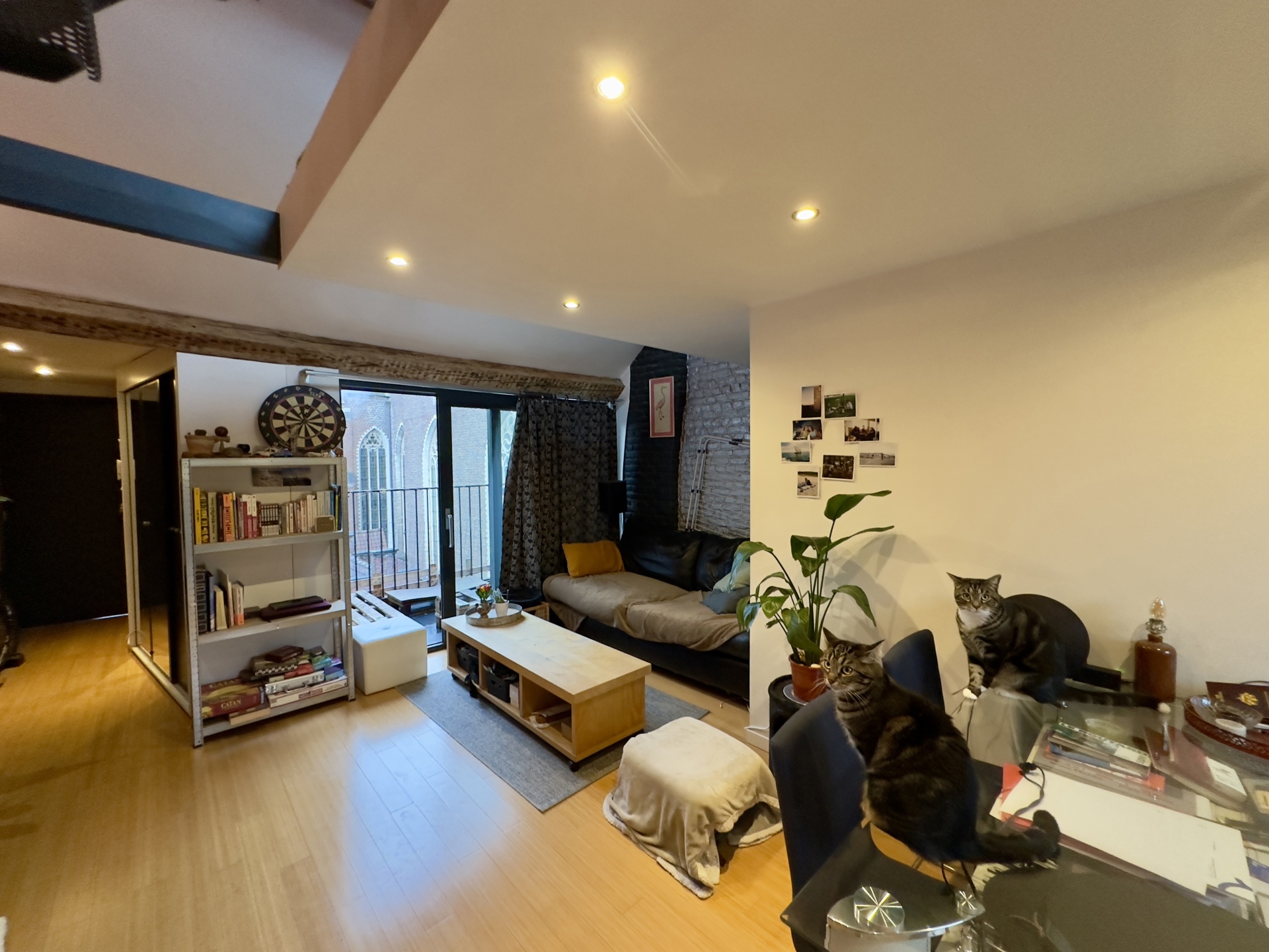 Gemeubileerde studio met slaapgedeelte ideaal gelegen! - foto 2