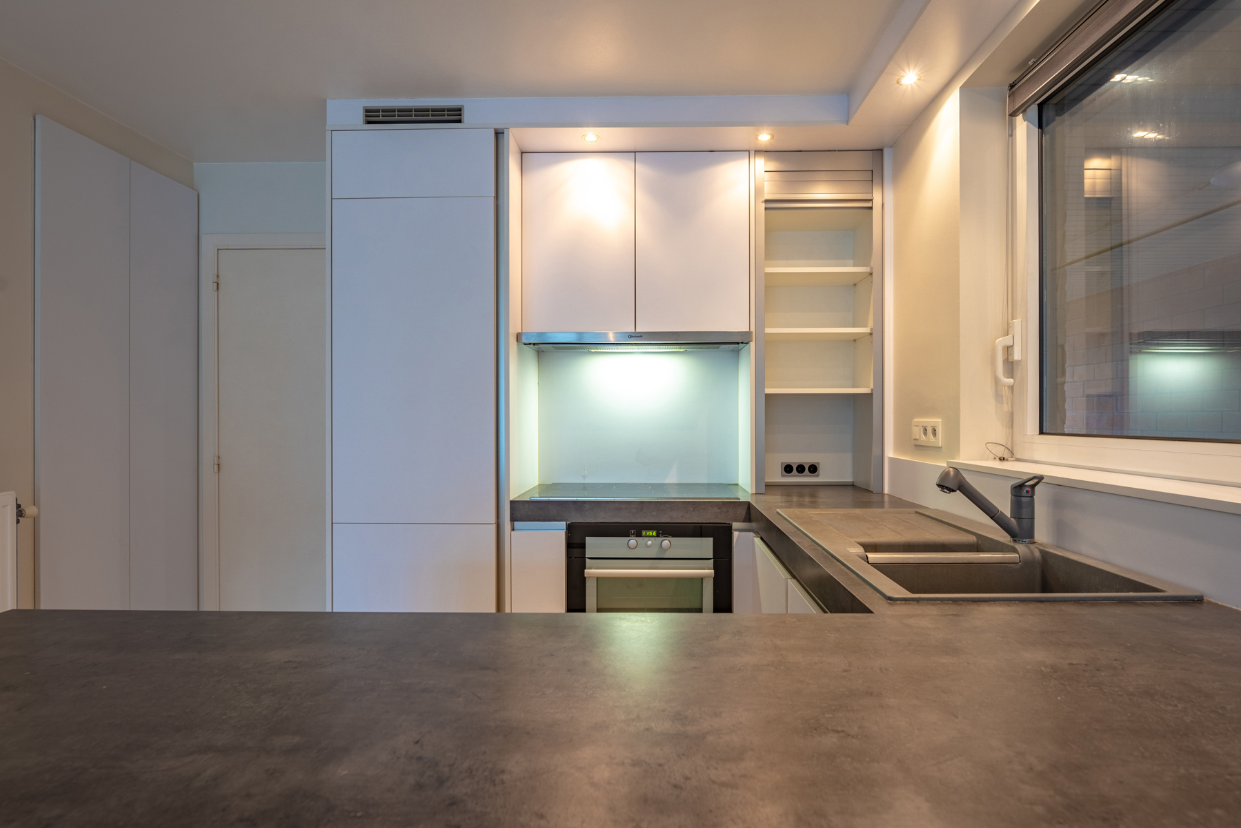 Gelijkvloers appartement met twee slaapkamers en garage - foto 5