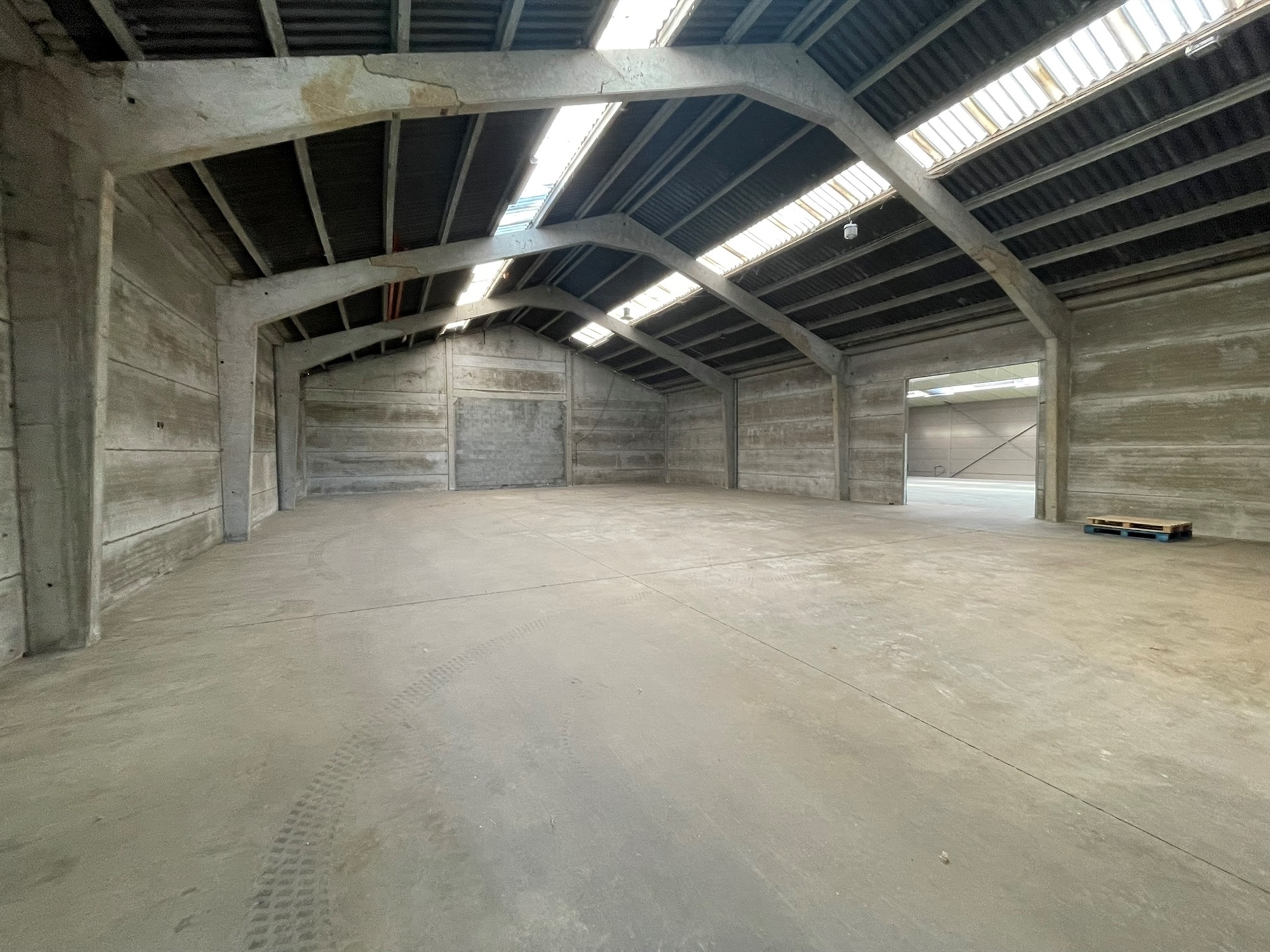 Landbouwbedrijf met een bedrijfswoning - foto 1