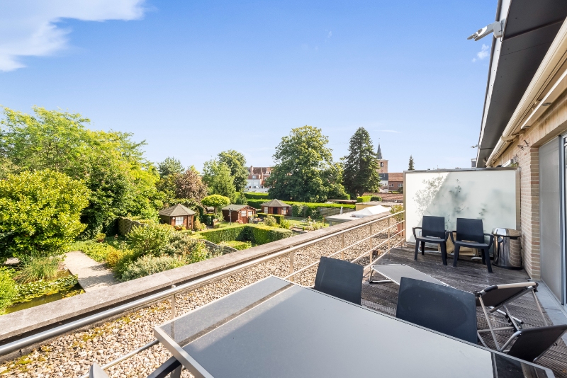 Ruim 3 slaapkamer appartement van 130m² met terras op zuid-oosten - foto 2