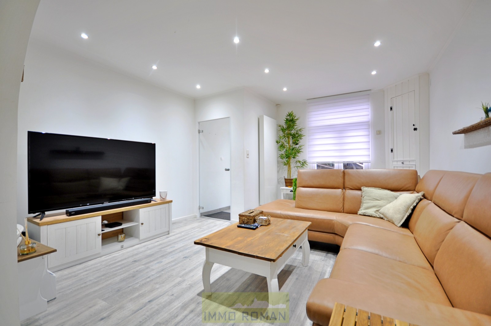 Instapklare woning met carport te Ronse! - foto 4