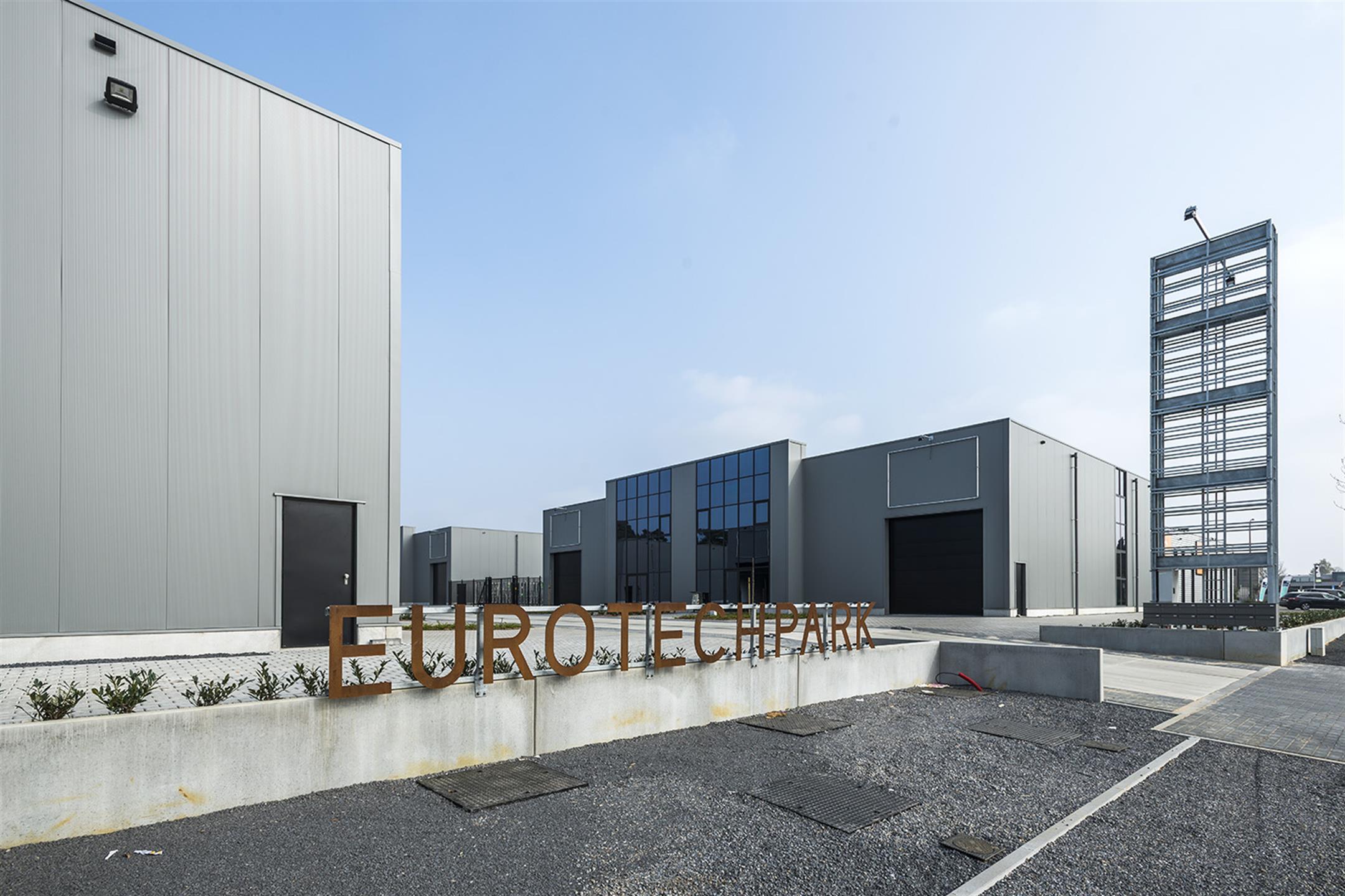 Commercial for rent in Houthalen-Helchteren - photo 1