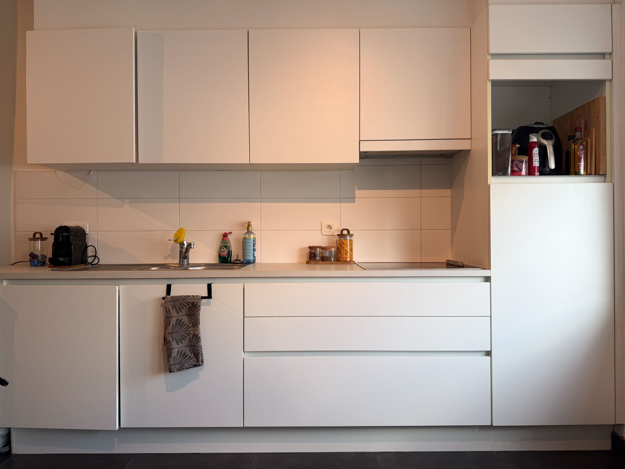 Lichtrijke studio te huur in de Zalmstraat te Gent - foto 4