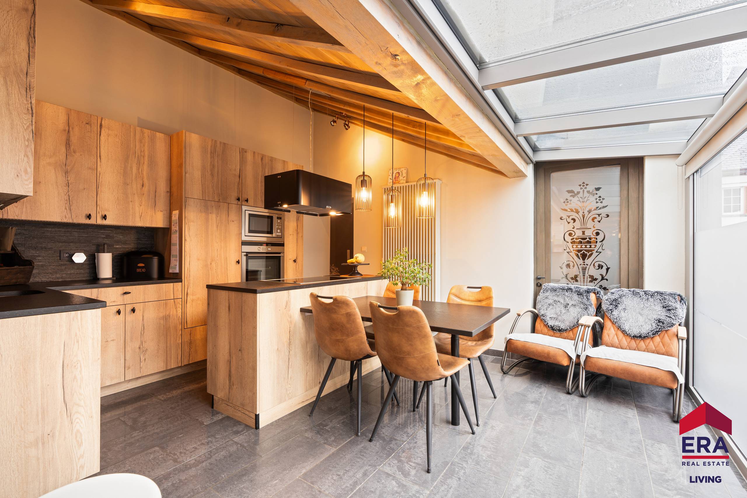 Woning met 4 slpk, magazijn (172 m²) en tuin in Haaltert - foto 4