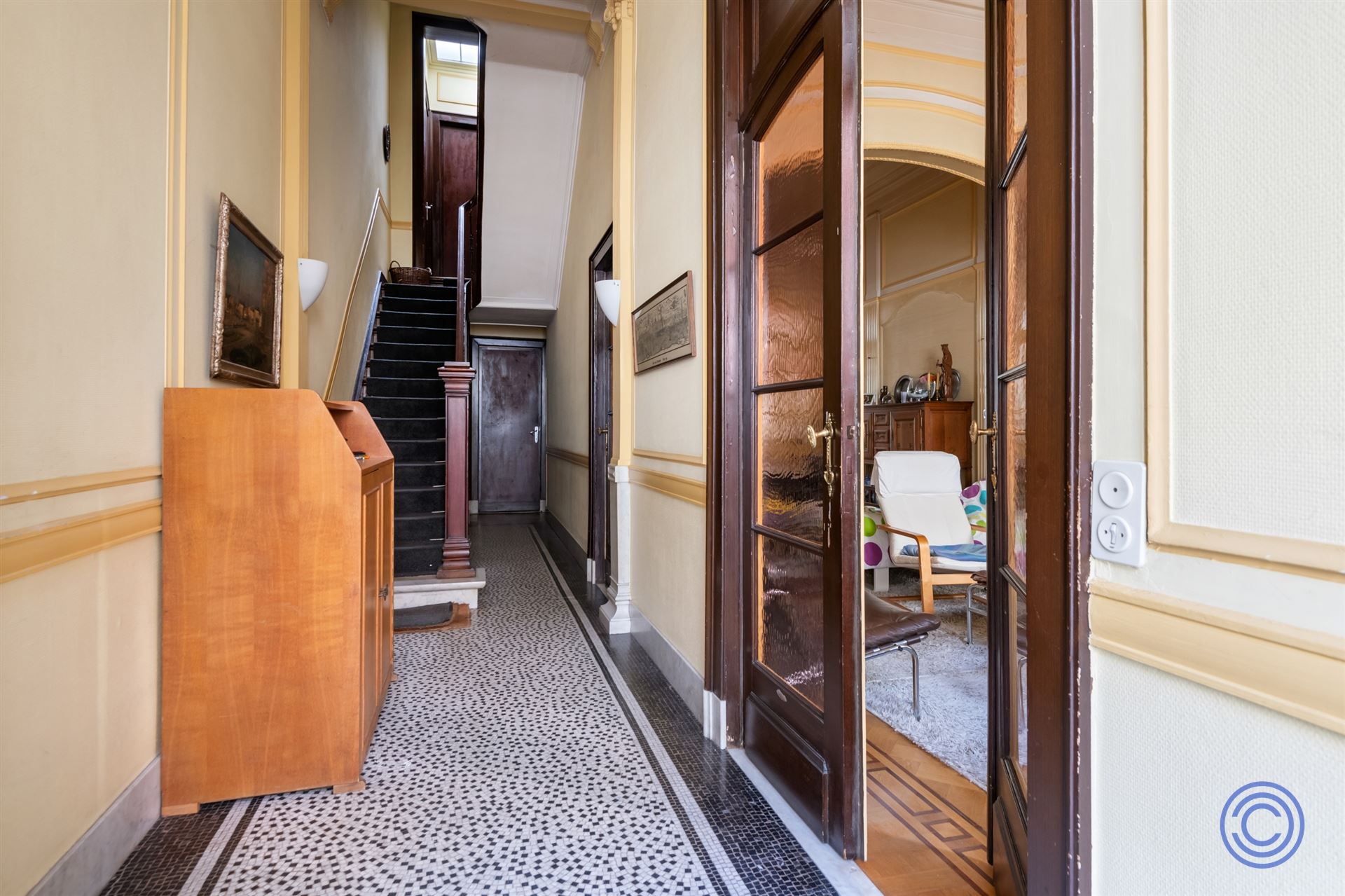 Uniek neorenaissance-herenhuis met tuin in Zurenborg! - foto 2