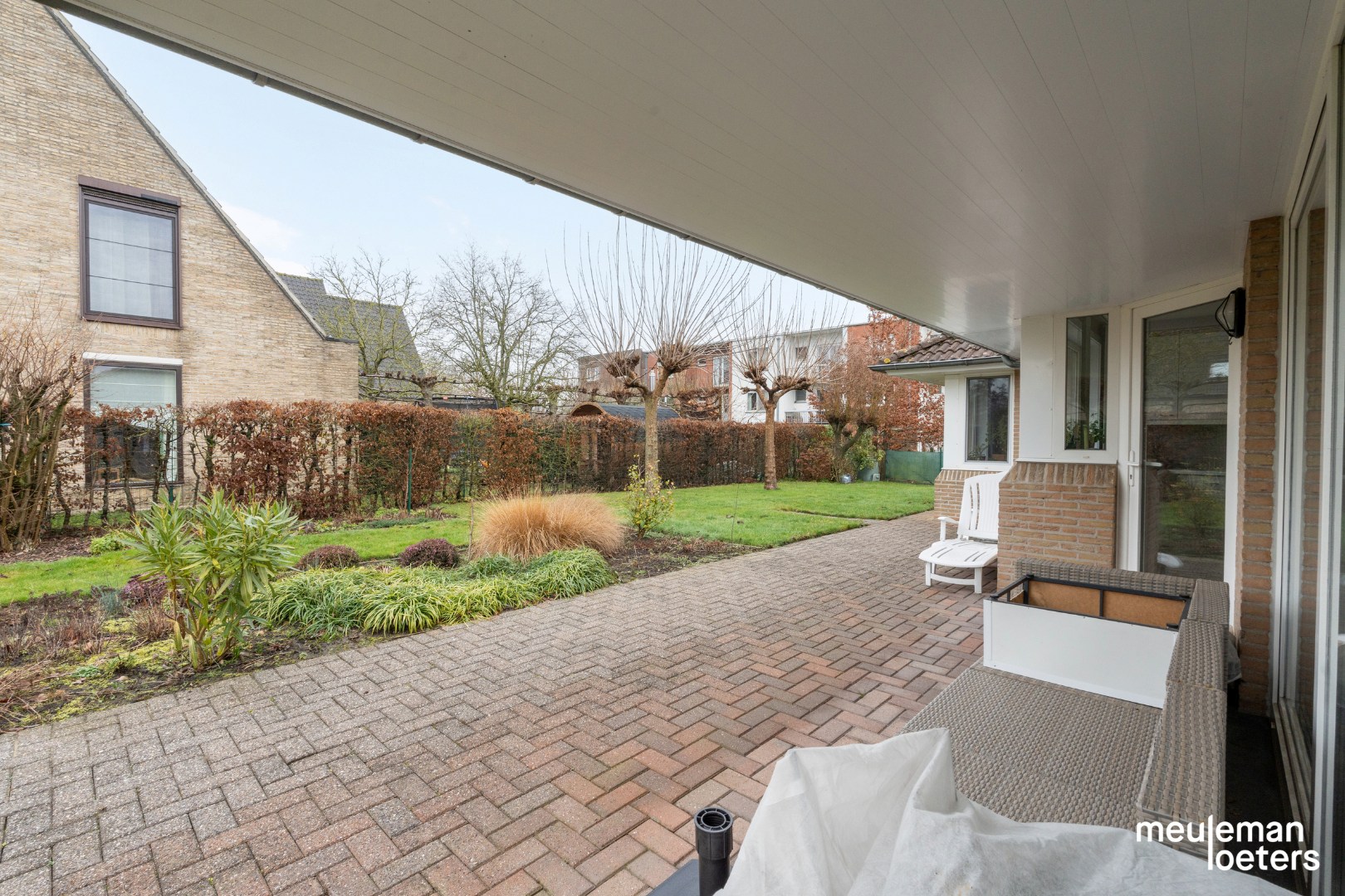 Schitterend gelegen en energiezuinige gelijkvloerse woning met tuin en garage - foto 2