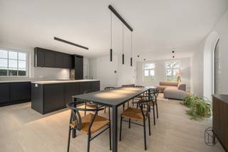 Magnifique MAISON NEUVE 4 façades finies avec soin – TVA à 6 % possible !Prête à emménager immédiatement et finie avec des matériaux de qualité,...