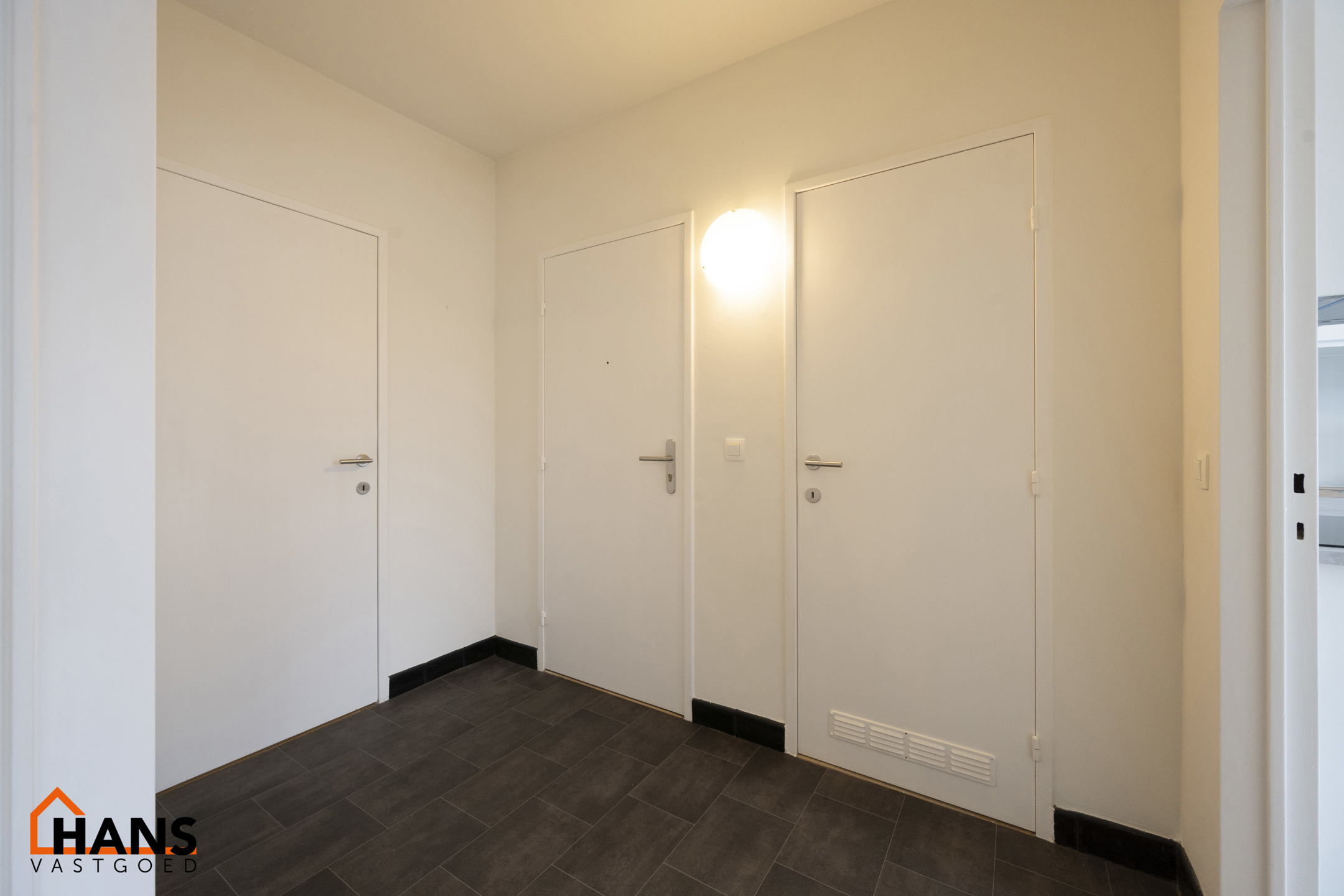 Gerenoveerd appartement met garage - foto 4