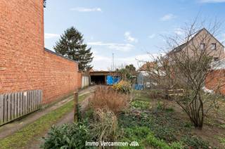 <p><span>Building lot for single-family homes in a prime location in Mechelen.</span></p><p><span>This beautifully oriented, west-facing building lot with an area of 138 m² offers the ideal opportunity to build your own home exactly as you wish. </span></p><p><span>According to current zoning regulations, the frontage width is 6.5 meters, and a maximum building depth of 12 meters is permitted on the ground floor.</span></p><p><span>The building lot is situated in a quiet residential neighborhood with schools, shops, and public transportation within a short distance. </span></p><p><span>In addition, its central location and easy access to major thoroughfares ensure excellent accessibility.</span></p><p><span> </span></p><p><span>Would you like more information, with no obligation? Feel free to contact us at 015/755 444 or <span>info@immovercammen.be</span></span><span>.</span></p><p><span> </span></p>