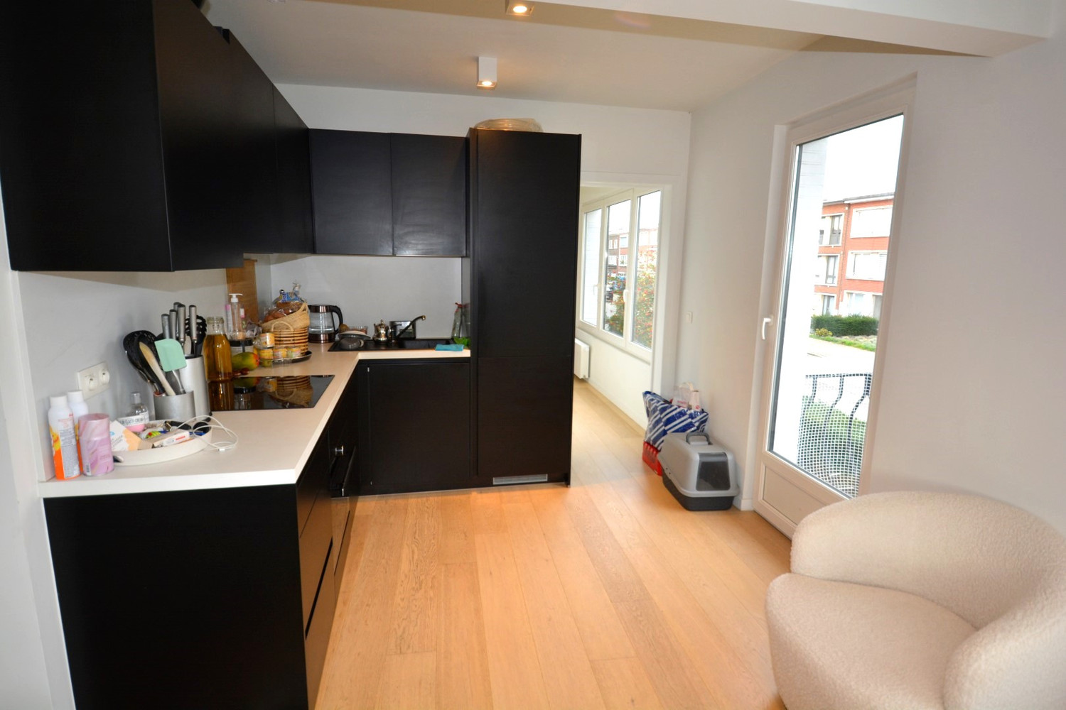 GERENOVEERD APPARTEMENT MET 2 SLAAPKAMERS! - foto 4