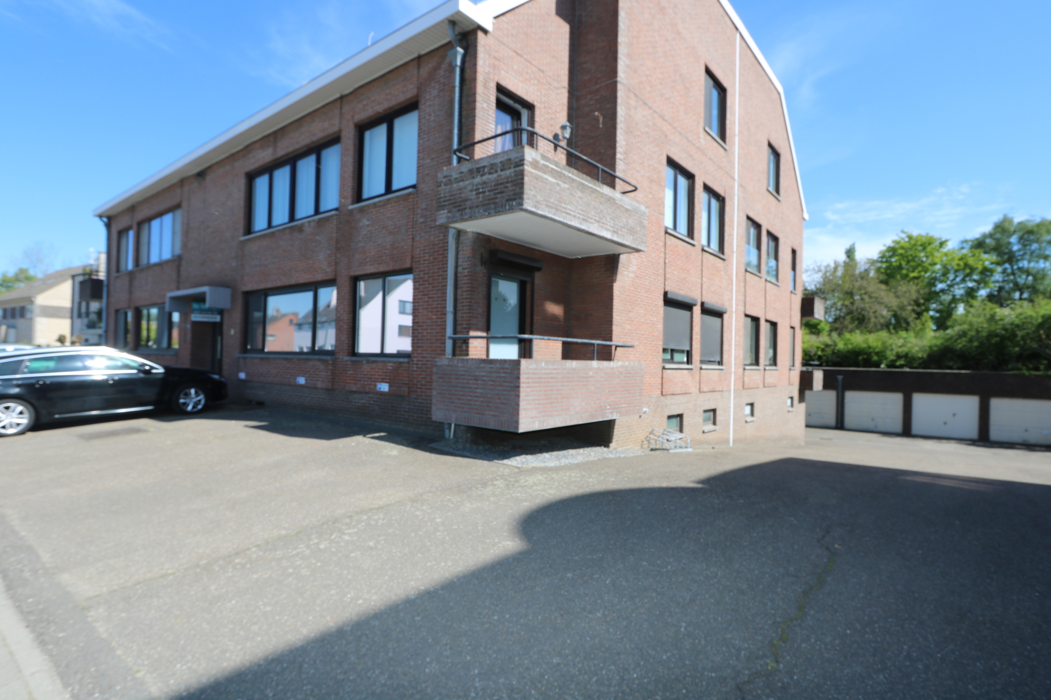 Appartement te huur in Lanaken met 2 slaapkamers - foto 3