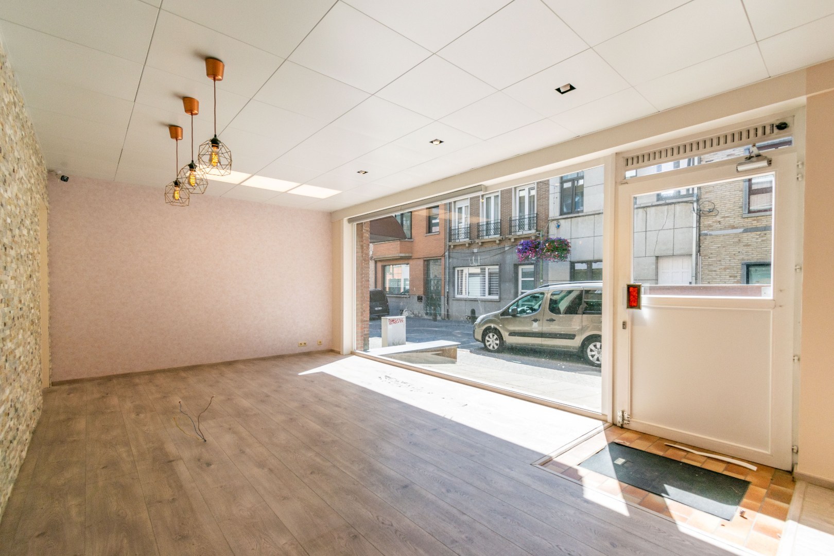 Commercial à vendre à Hal