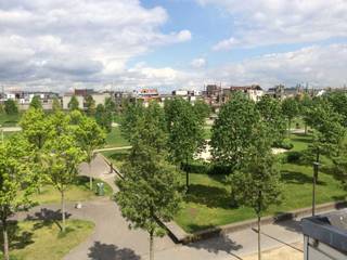 Mooi gerenoveerd appartement met zicht op Park Spoor Noord.Op wandelafstand van het MAS.<br />1-slaapkamerappartement (43m2) op de 2 de verdieping met grote hoge ramen die uitzicht geven op het park.<br />Woonkamer met volledig uitgeruste keuken met vitrokeramische kookplaat,dampkap, vaatwasser,koelkast met vriesvak en heteluchtoven. De aparte slaapkamer is 11m2 met toegang tot een aparte badkamer met douche,wastafel,toilet,handdoekdroger en aansluiting voor wasmachine/droogkast. Op benedenverdieping bevindt zich nog een afgesloten fietsenstalling en een privékelder(4m2). Een mooie investering als eerste woning of voor studenten. Campus UA, Plantin hoge school en KDG zijn op fietsafstand makkelijk te bereiken. <br />Voor de deur is er veel parkeergelegenheid wat zeker een pluspunt is. <br />Het appartement is onmiddellijk beschikbaar en niet bemeubeld.