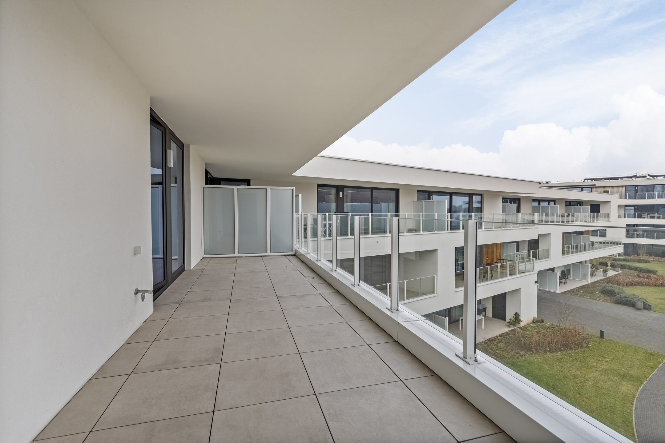 Luxueus appartement met ruim terras te koop in Waregem - foto 4